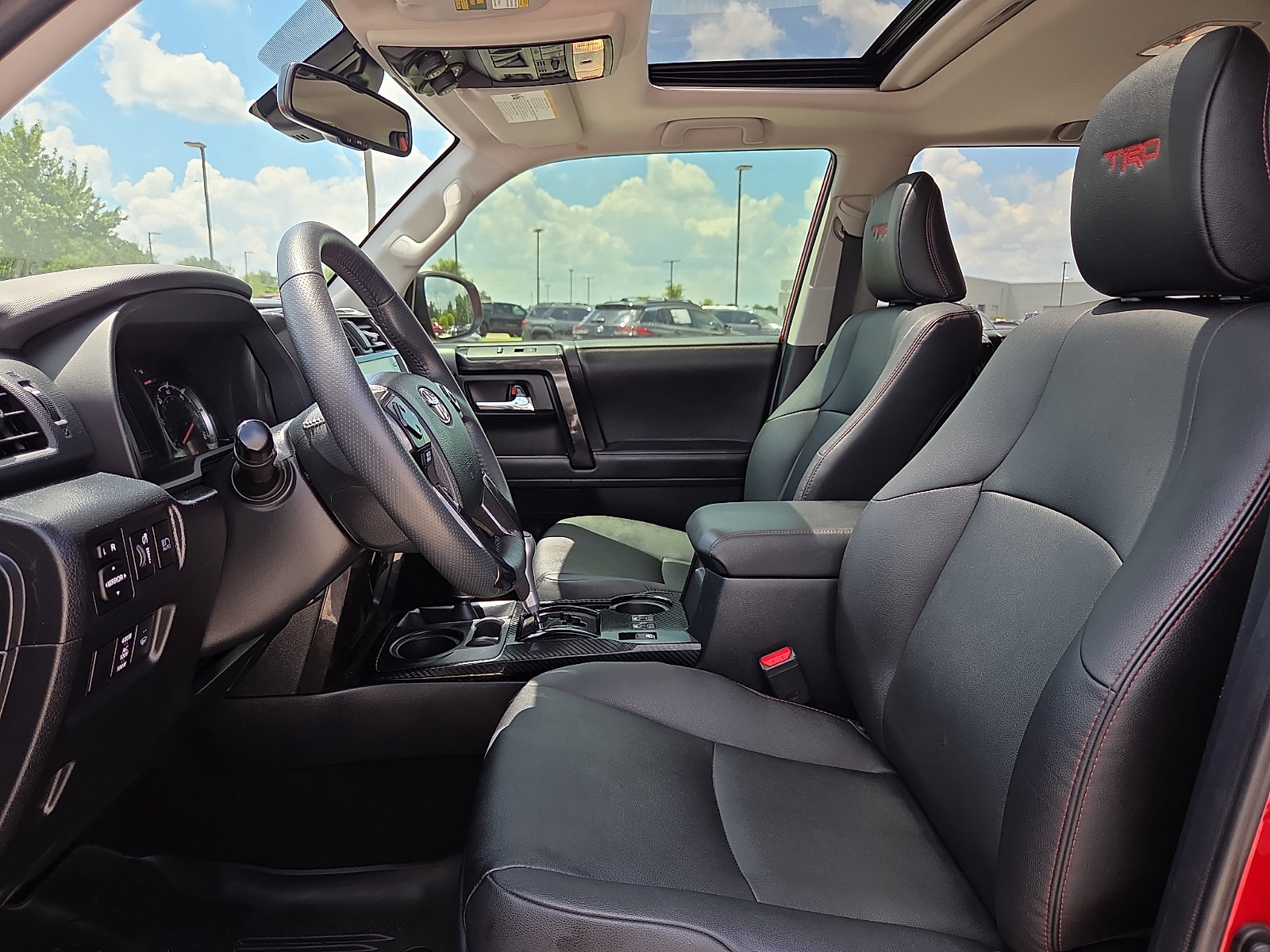 Used 2022 Toyota 4Runner TRD Off-Road Premium w/ Moonroof Package AWD/4WD image 15
