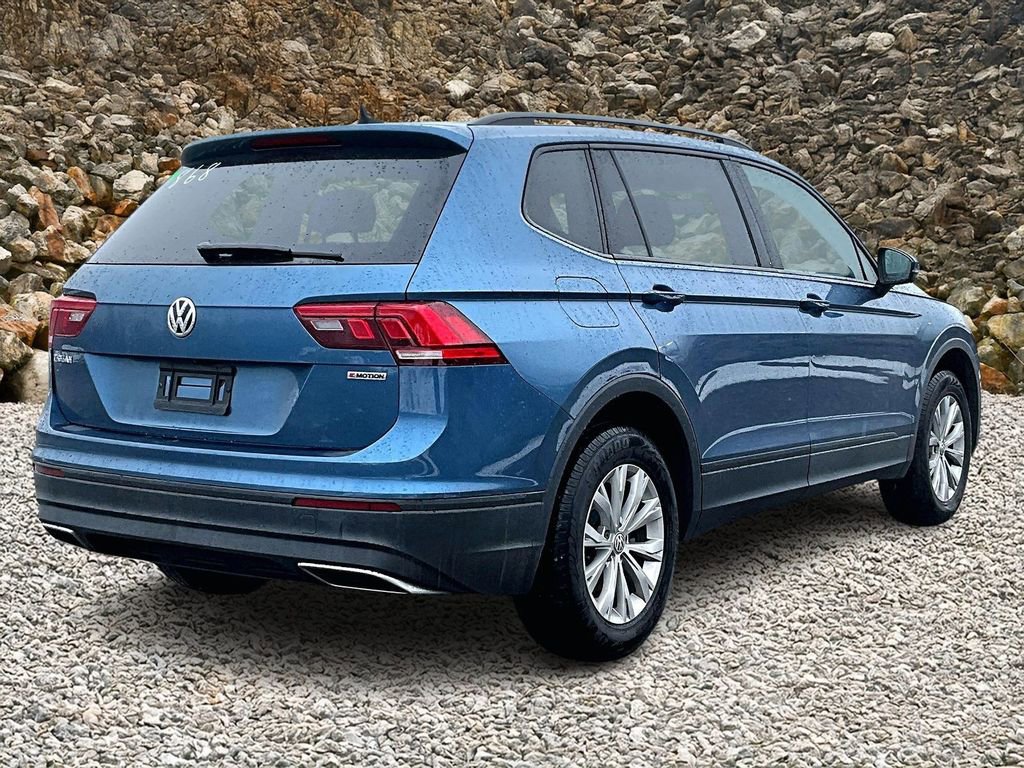 Used 2020 Volkswagen Tiguan S image 2
