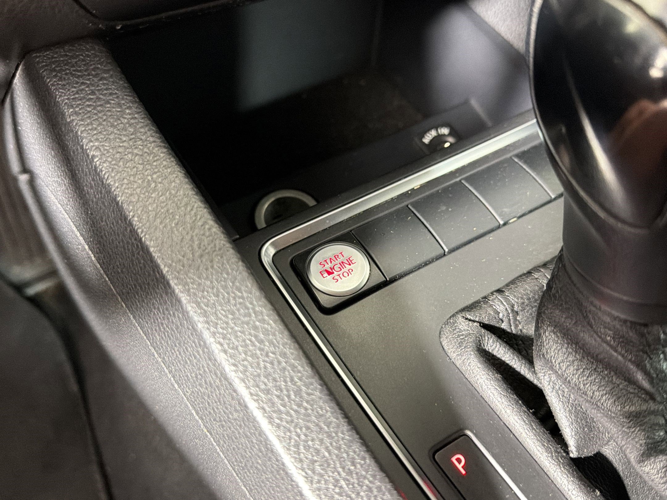 Used 2015 Volkswagen Jetta SE FWD image 24