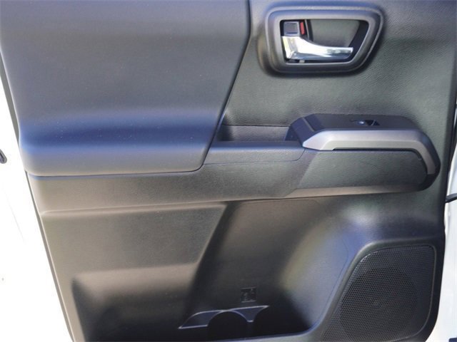 Used 2022 Toyota Tacoma TRD Off-Road image 14