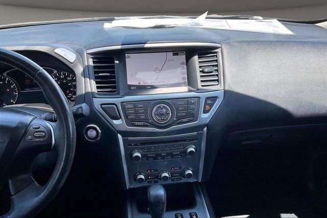 Used 2017 Nissan Pathfinder SL w/ SL Tech Package FWD image 6