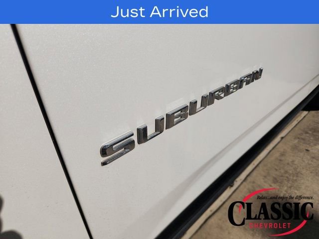 Used 2023 Chevrolet Suburban High Country w/ Premium Package image 17