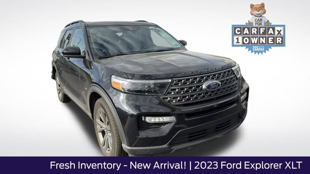 Used 2023 Ford Explorer XLT w/ Equipment Group 202A image 1