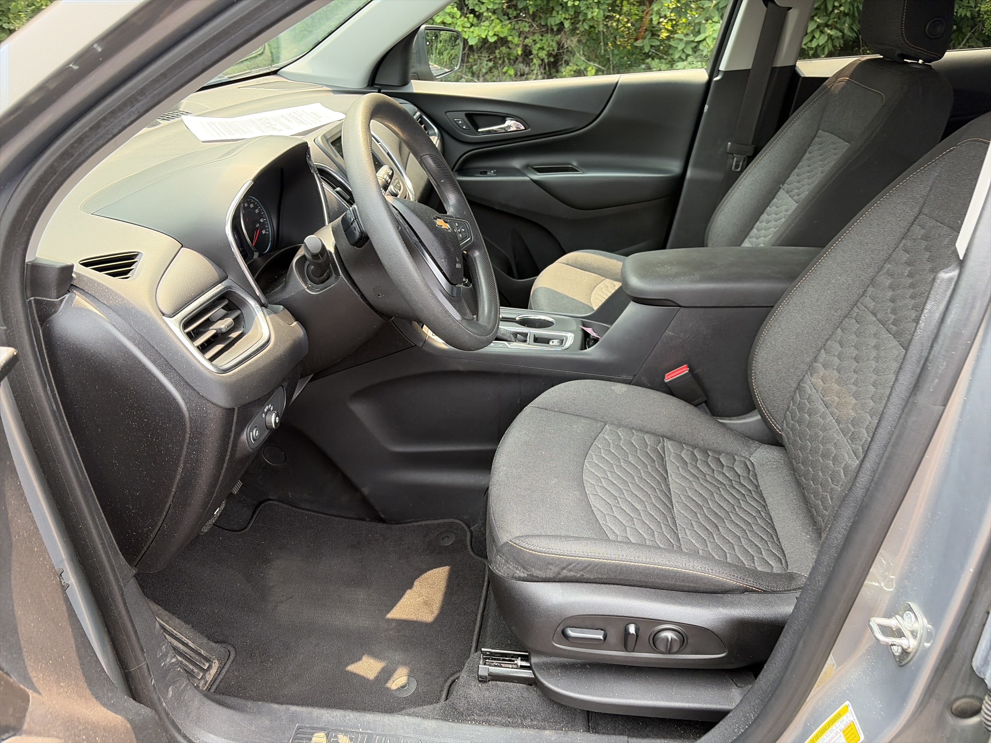 Used 2019 Chevrolet Equinox LT AWD/4WD image 16