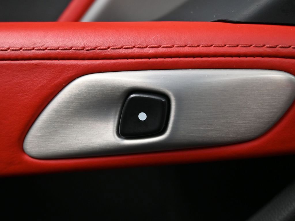 Used 2015 Chevrolet Corvette Z06 w/ 3LZ Preferred Equipment Group image 14