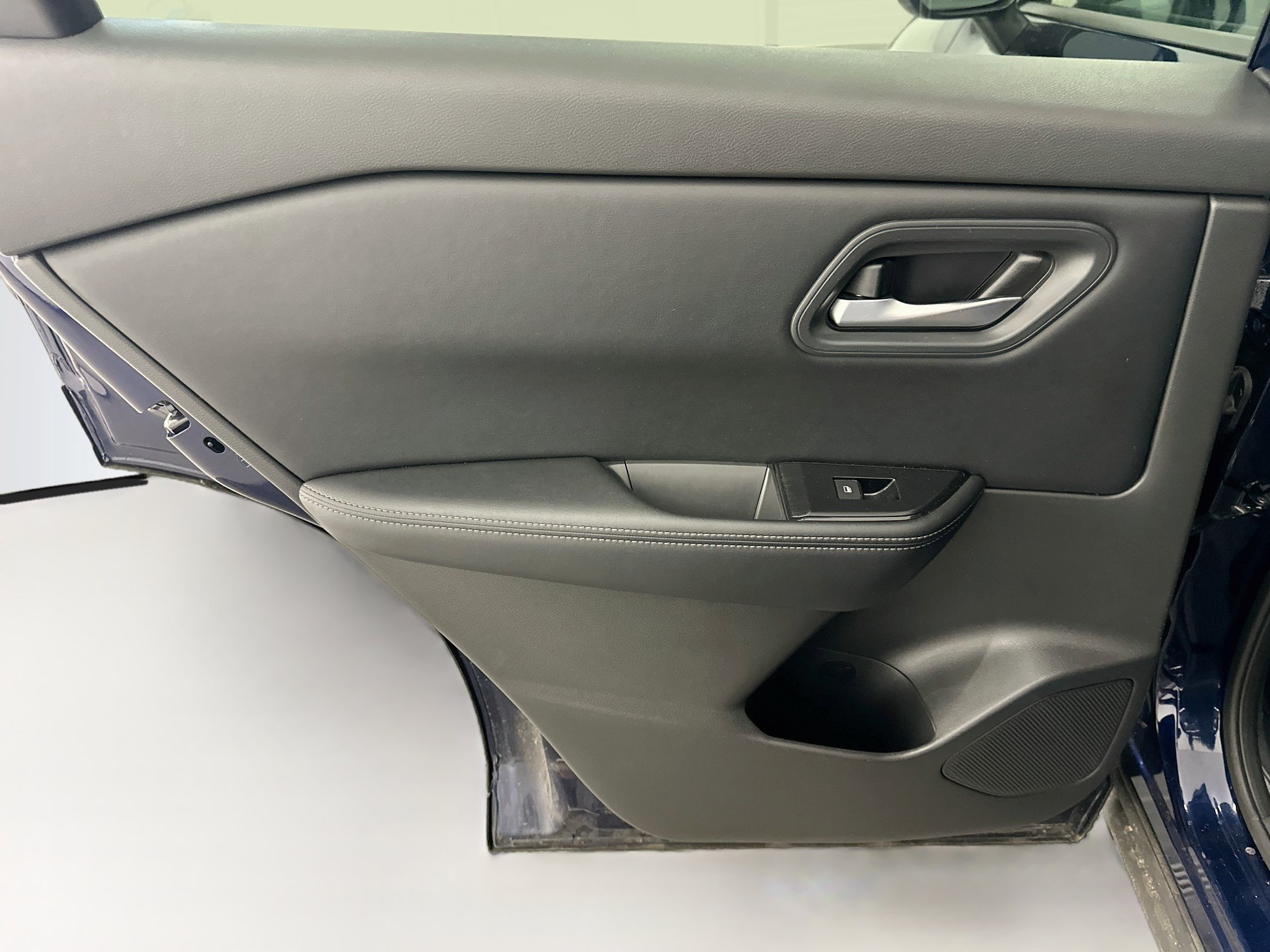 Used 2026 Nissan Rogue SV AWD/4WD image 26