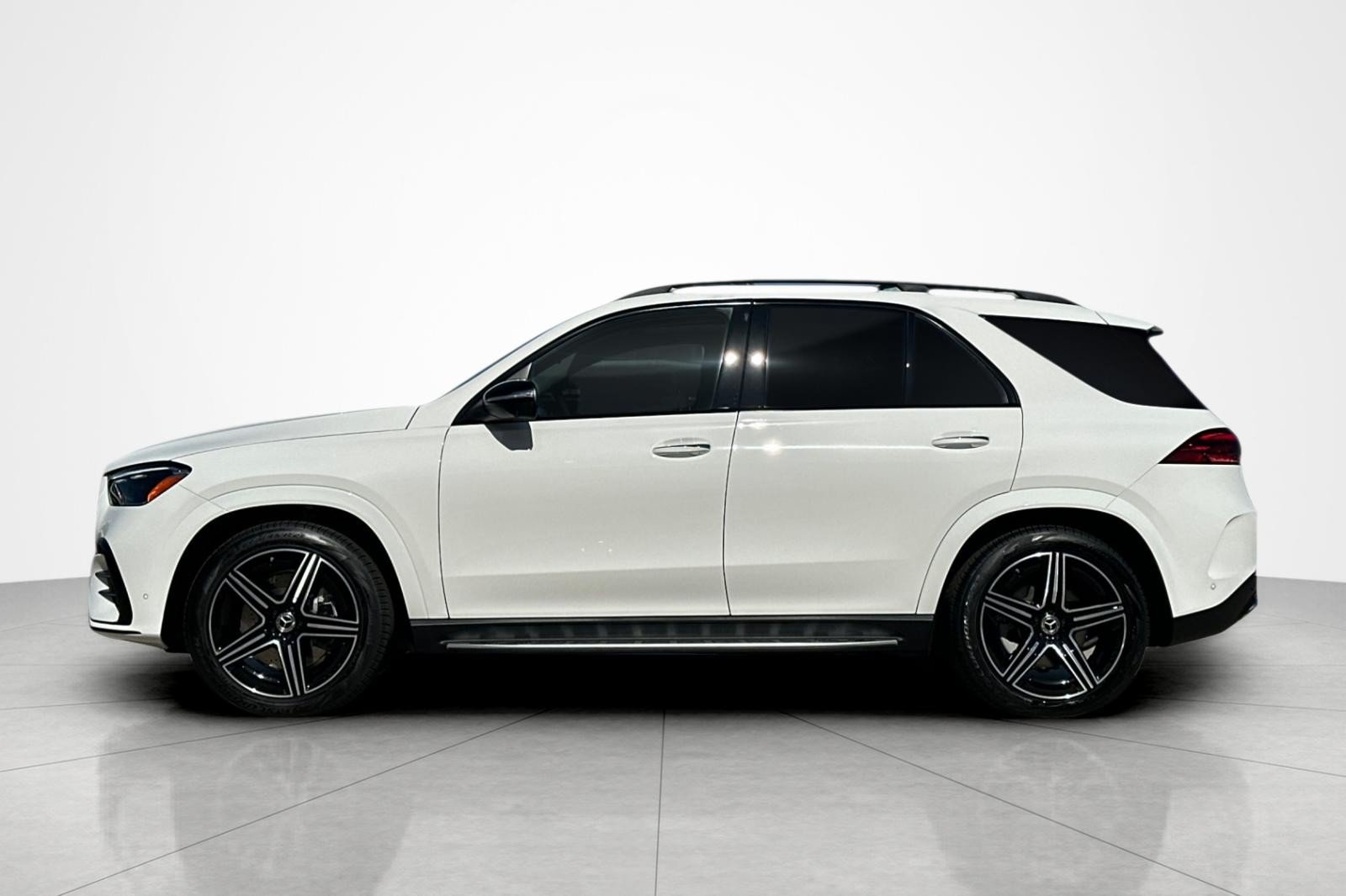 New 2026 Mercedes-Benz GLE 450 4MATIC image 2