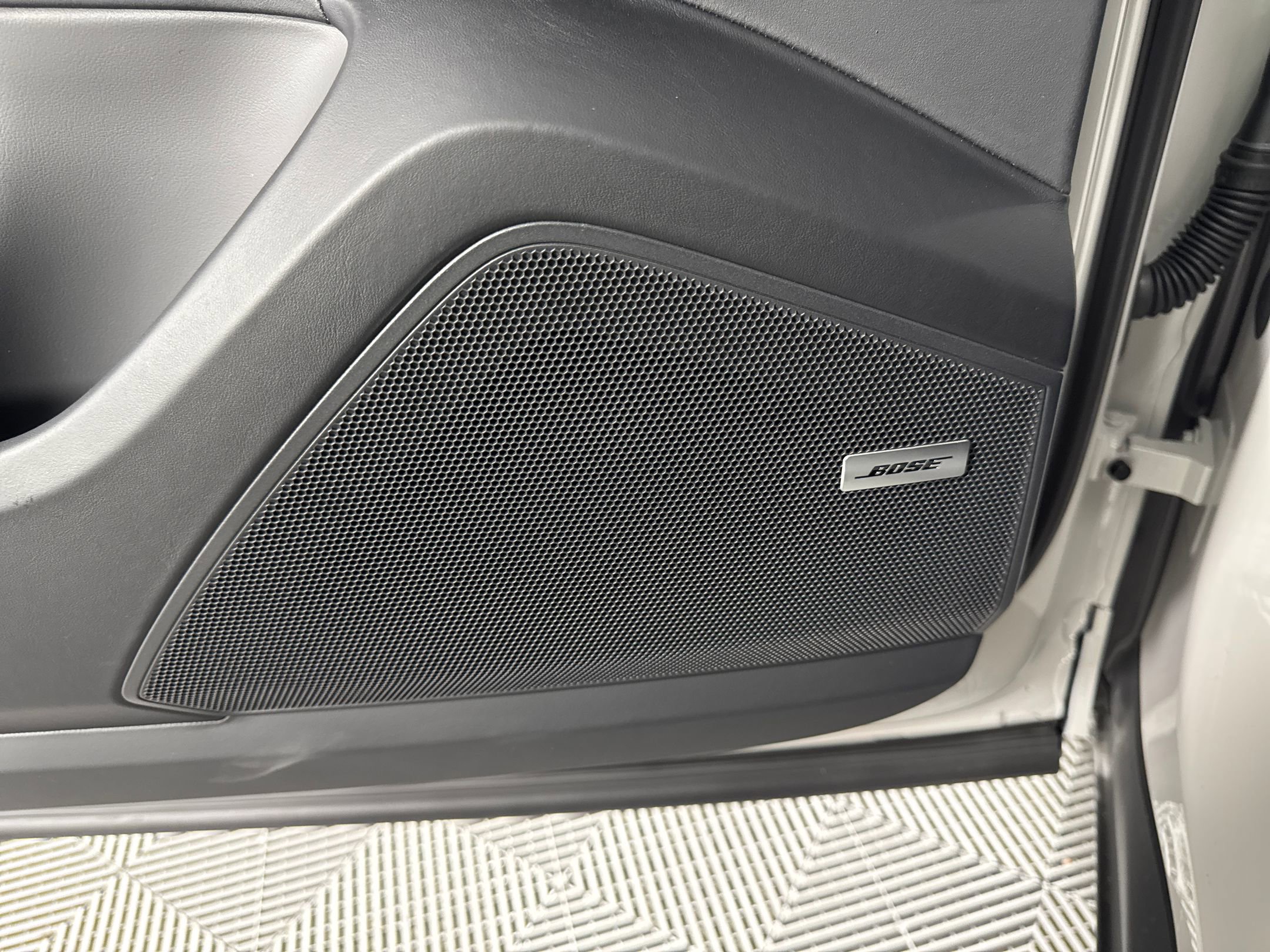 Used 2026 Porsche Cayenne S image 23