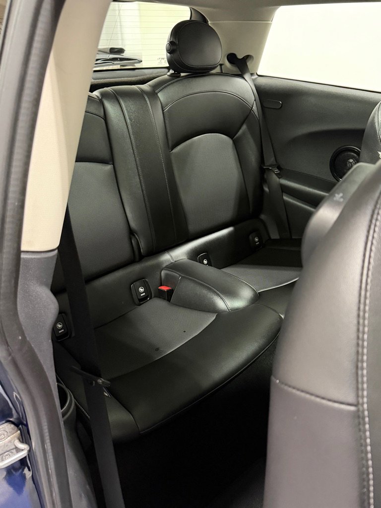 Used 2014 MINI Cooper 2-Door Hardtop image 9