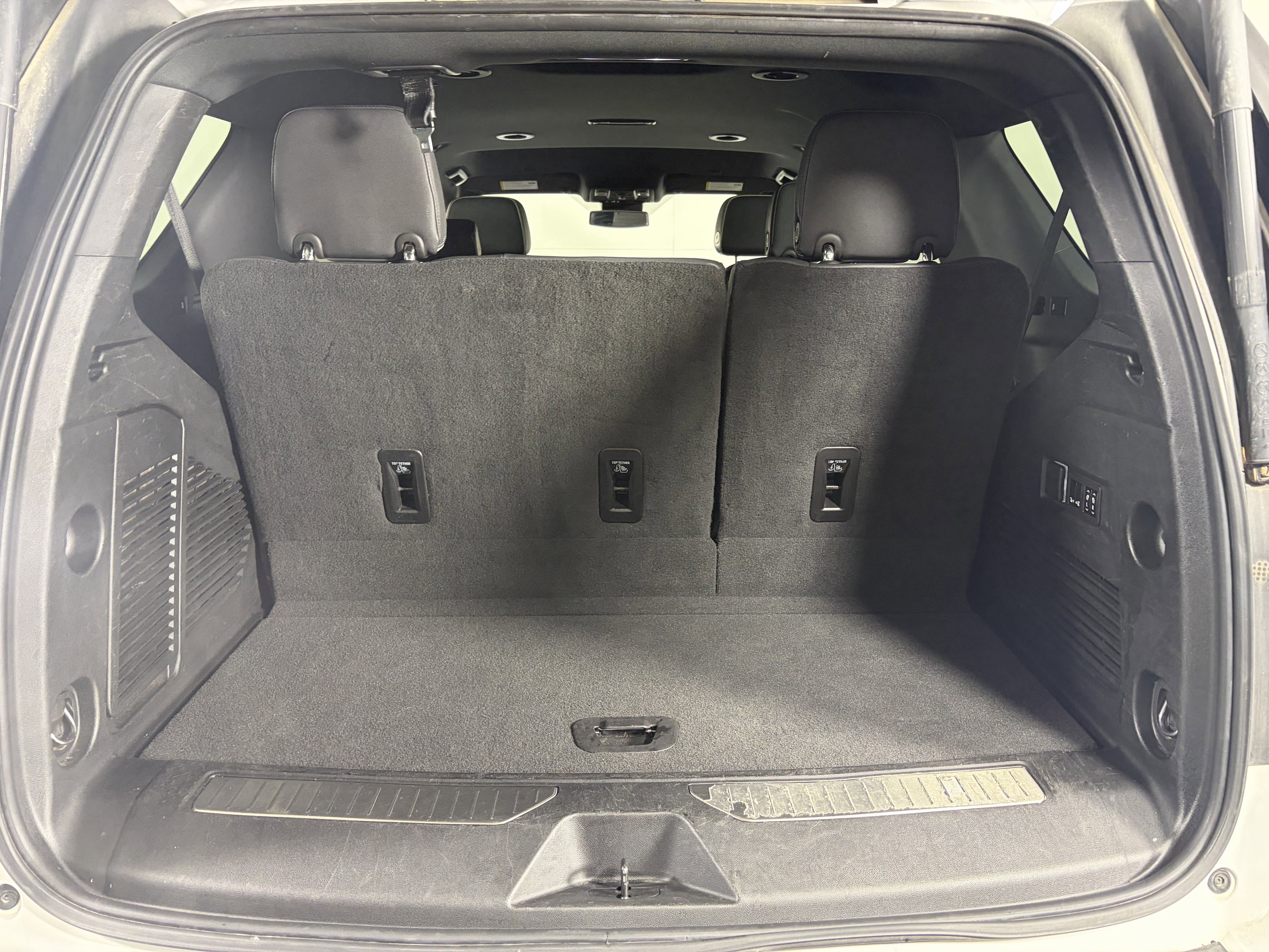 Used 2024 Chevrolet Tahoe Premier image 20