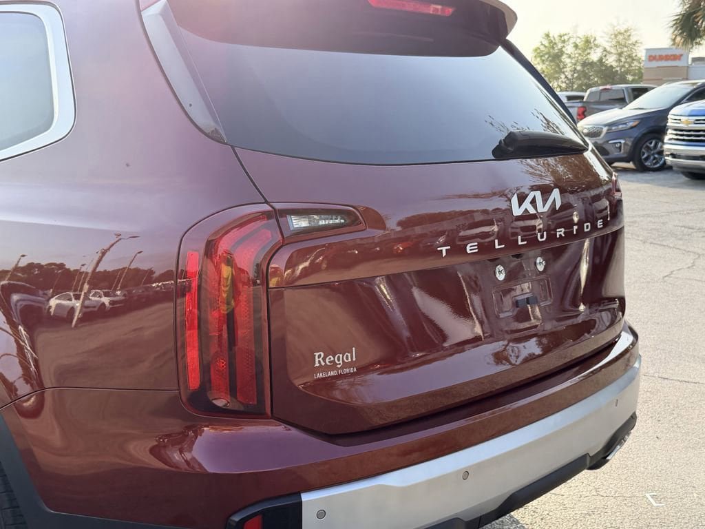 Certified 2024 Kia Telluride S w/ S Sunroof Package image 11