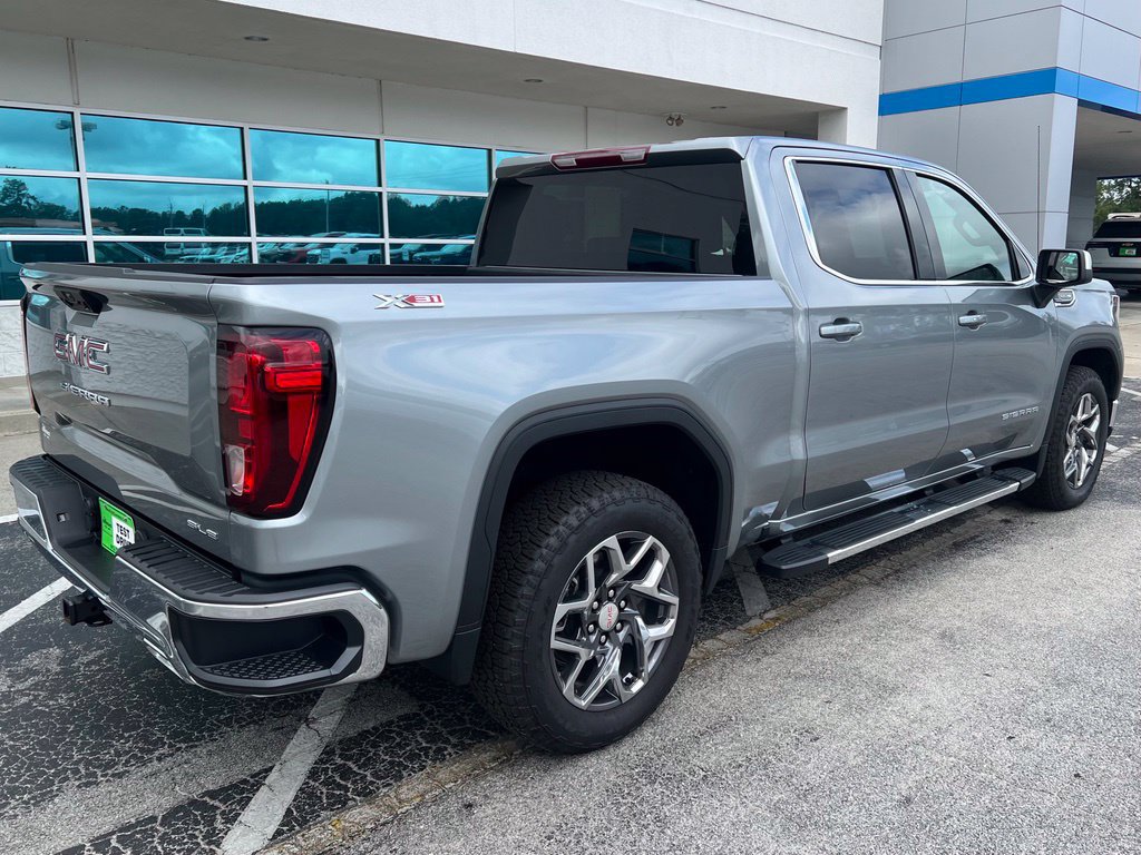Used 2026 GMC Sierra 1500 SLE w/ X31 Off-Road Package AWD/4WD image 4