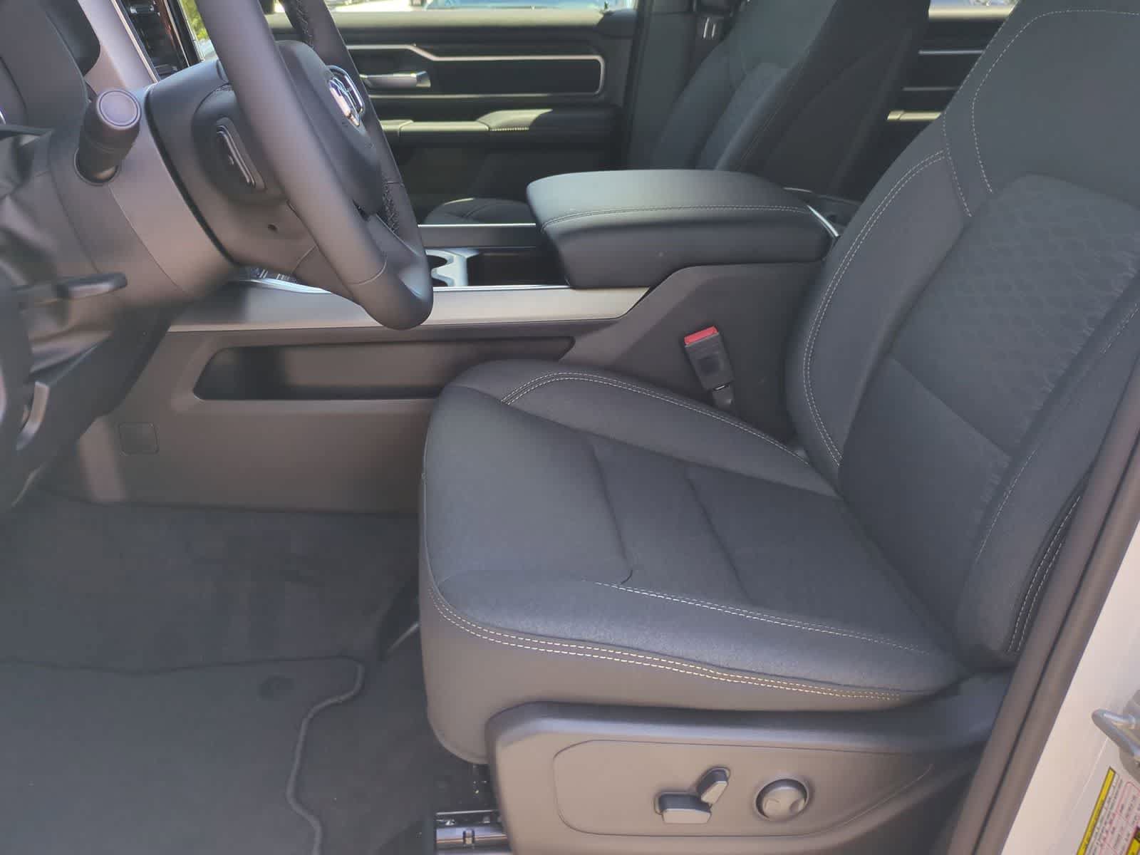 New 2026 RAM 1500 Big Horn AWD/4WD image 17