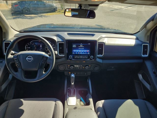 Used 2023 Nissan Frontier SV w/ SV Convenience Package image 23