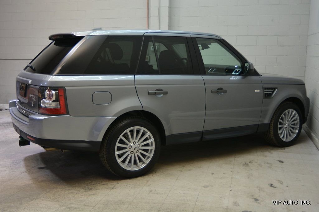 Used 2011 Land Rover Range Rover Sport HSE image 32