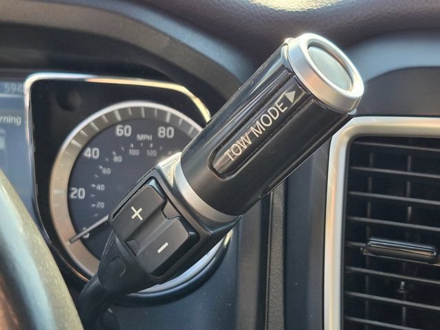 Used 2018 Nissan Titan SL w/ Midnight Edition AWD/4WD image 32