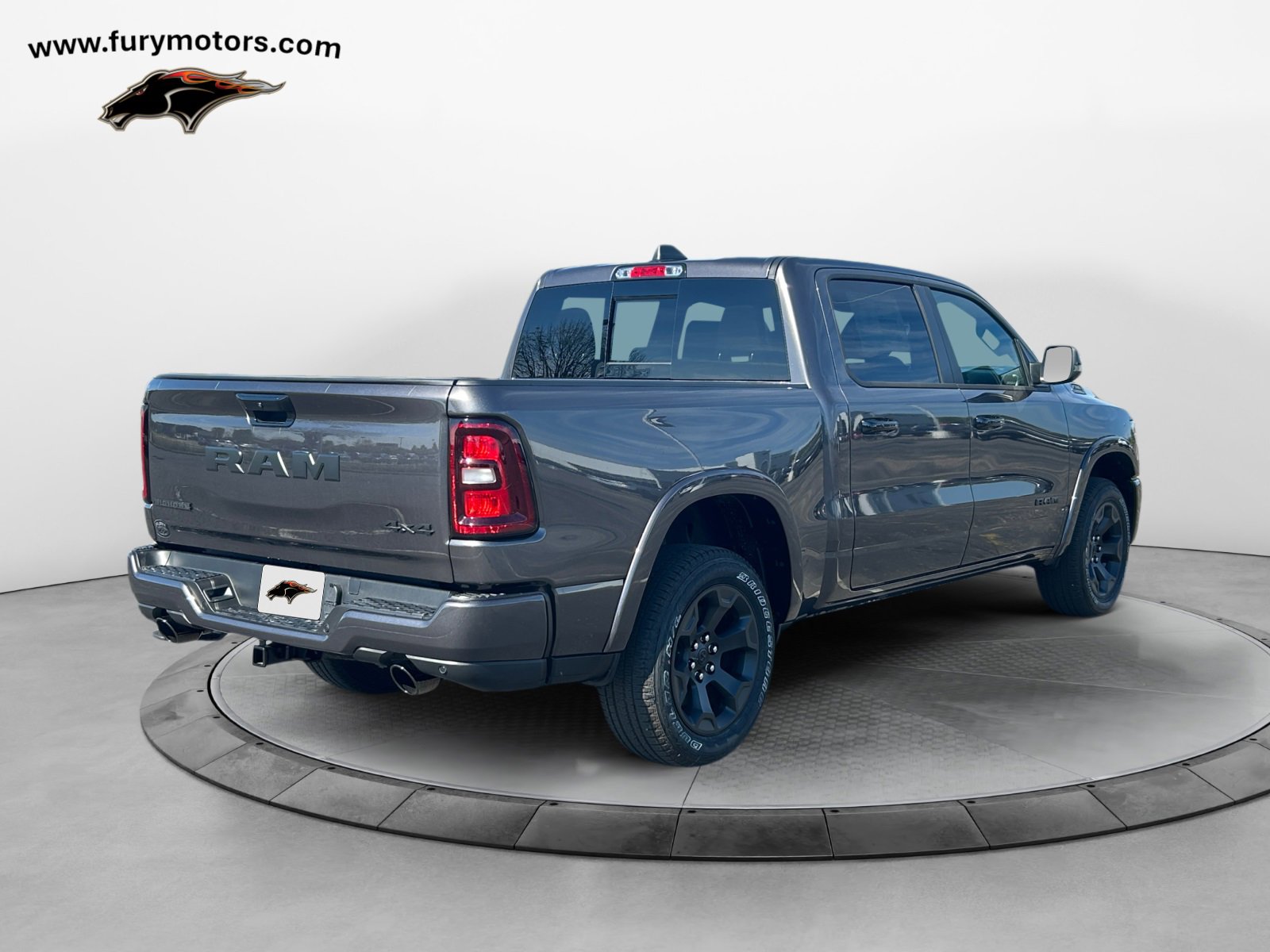 New 2026 RAM 1500 4x4 Crew Cab image 3