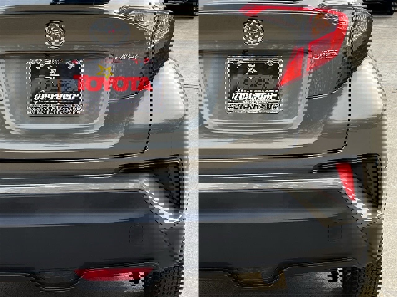 Used 2021 Toyota C-HR Limited image 6