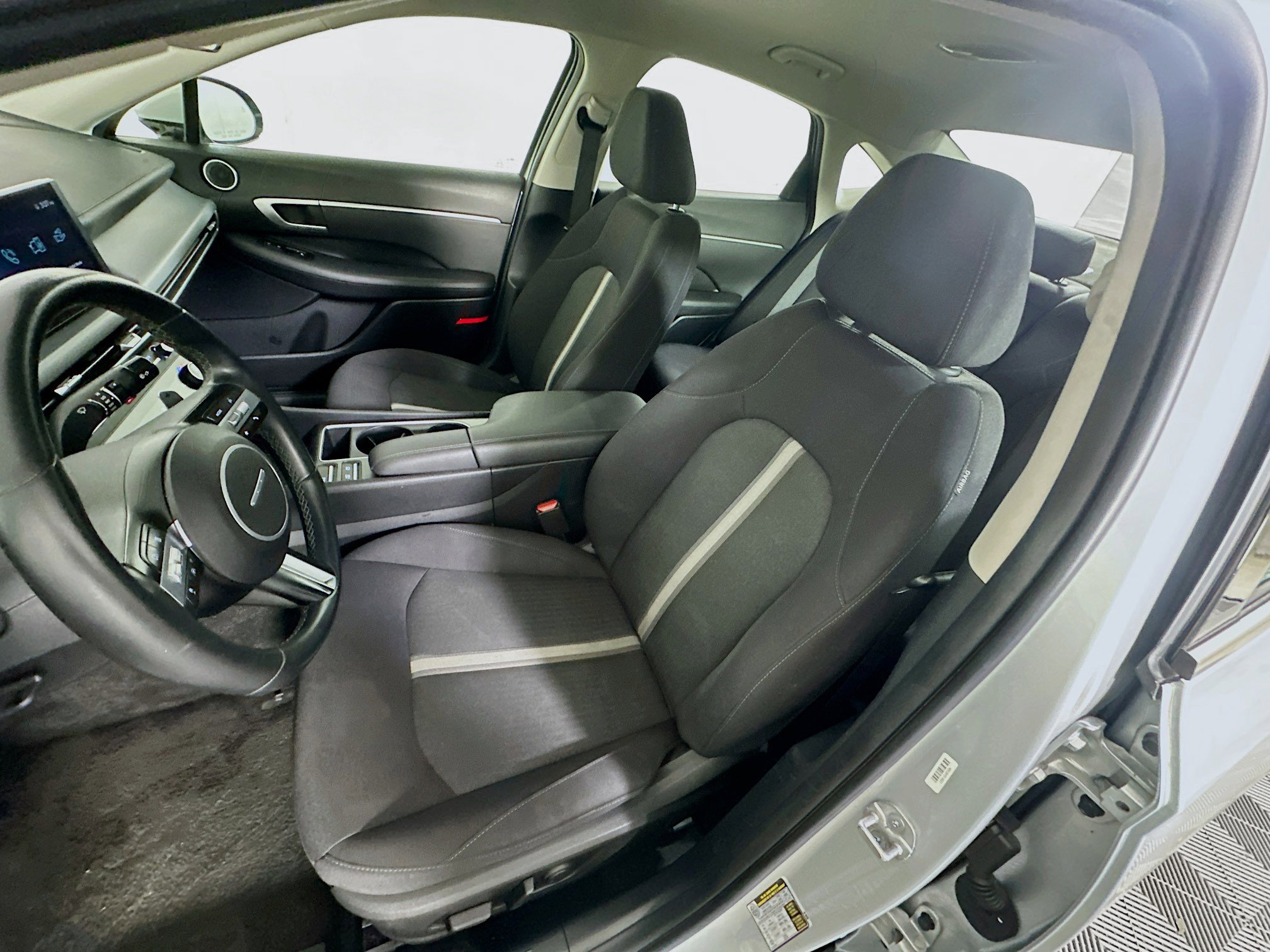 Used 2025 Hyundai Sonata SEL image 13