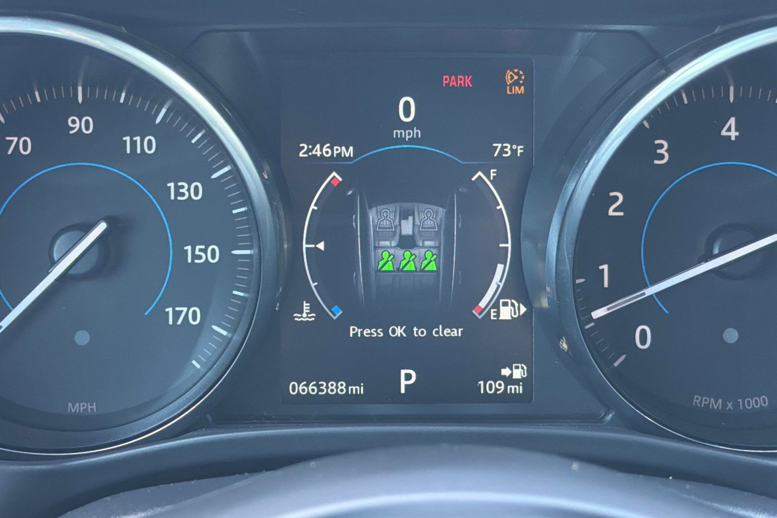 Used 2017 Jaguar F-PACE Prestige AWD/4WD image 26