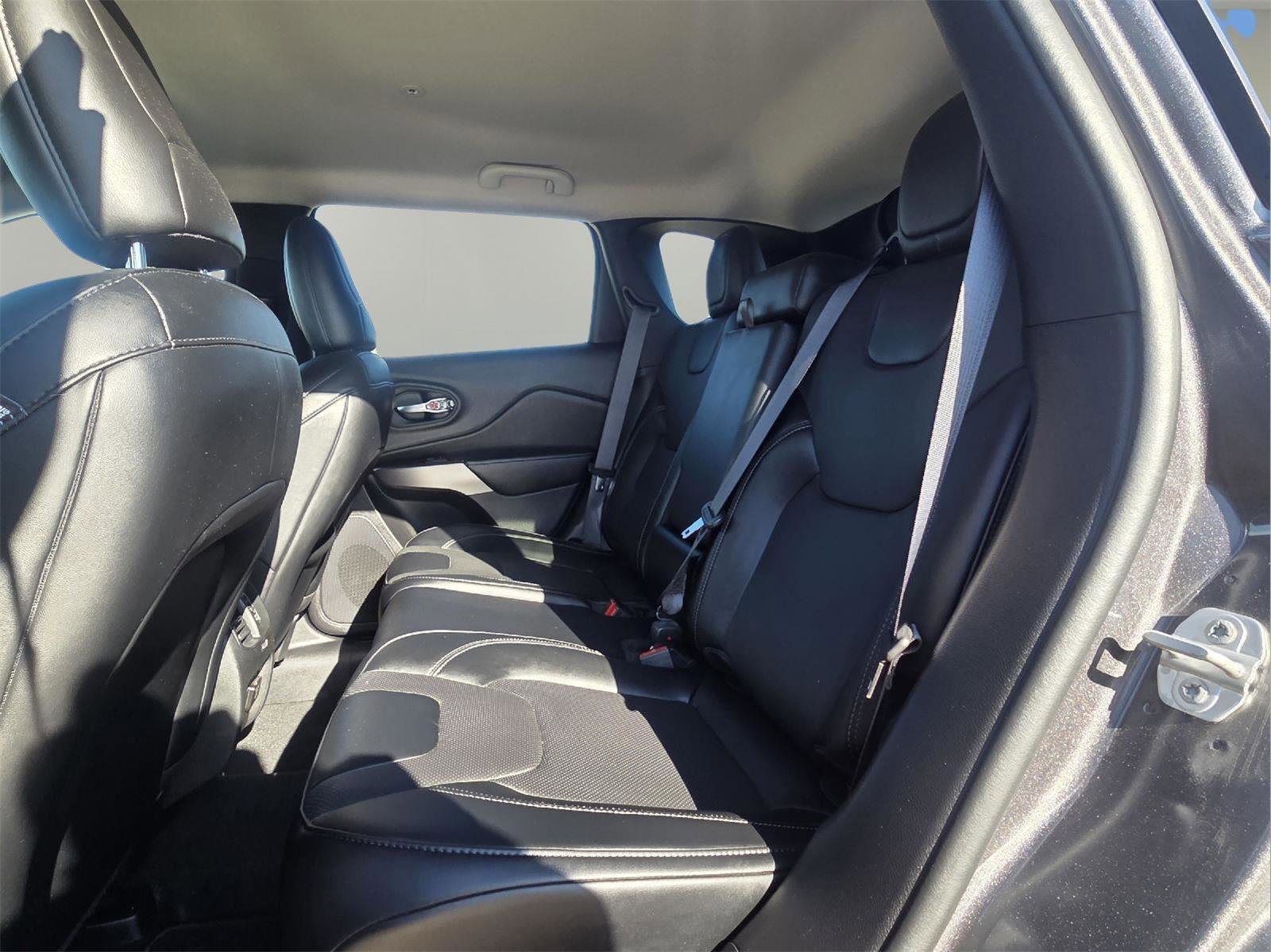 Used 2022 Jeep Cherokee Latitude Lux image 20