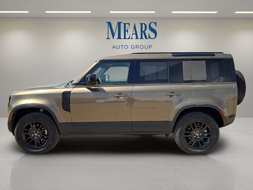 Used 2025 Land Rover Defender 110 S image 2