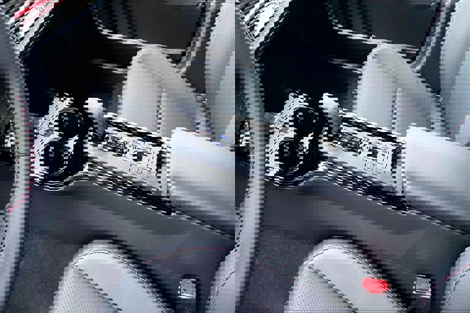 Used 2026 Toyota Prius XSE image 7