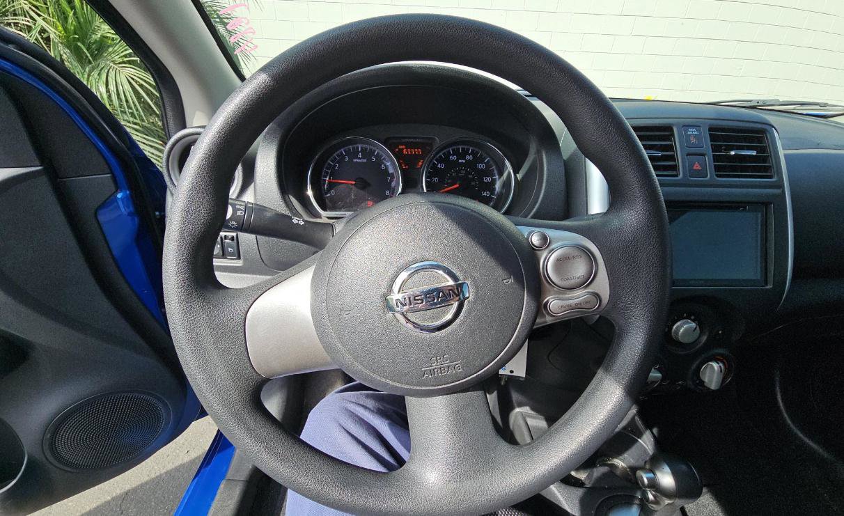 Used 2014 Nissan Versa SV image 10