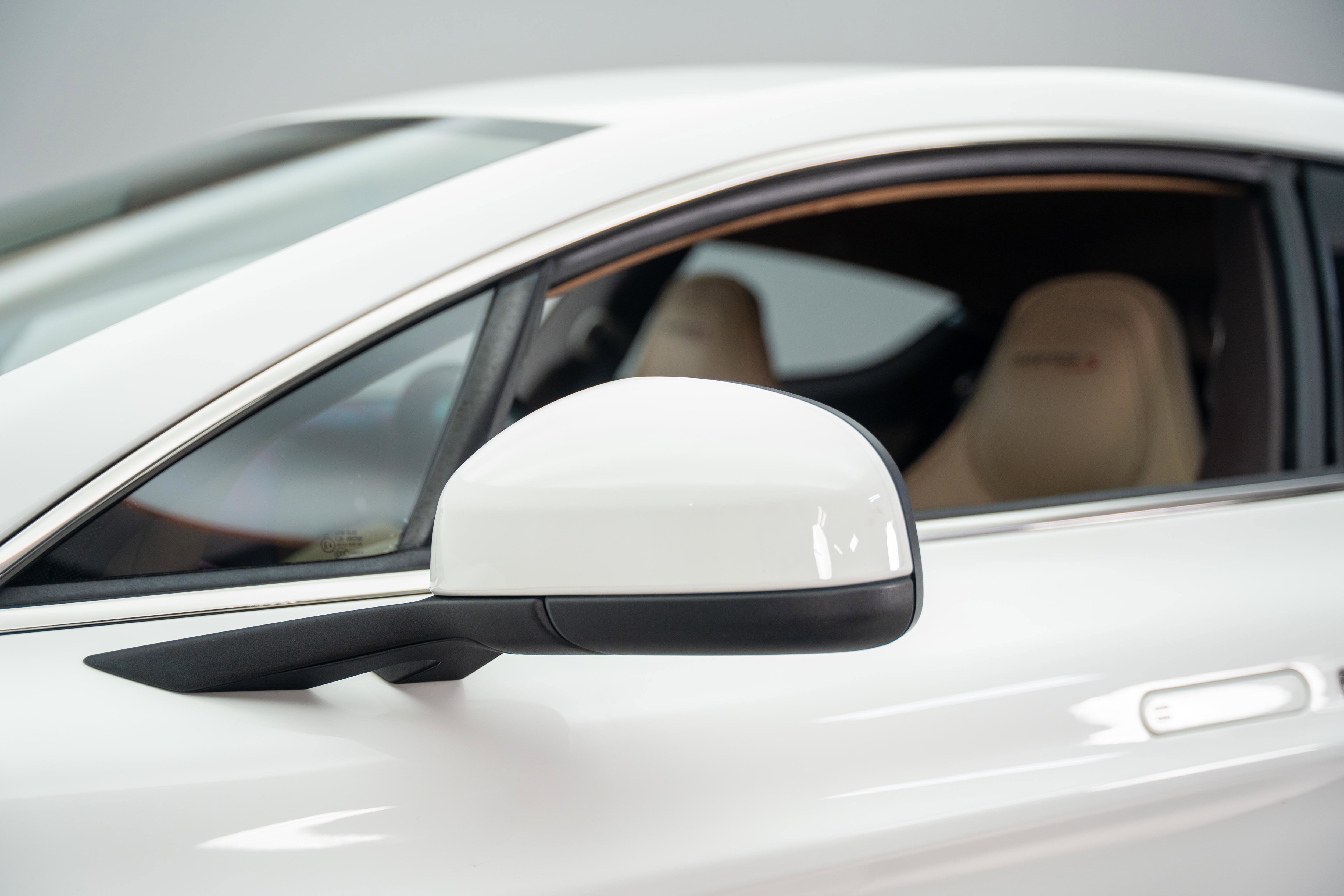 Used 2014 Aston Martin Rapide S RWD image 23