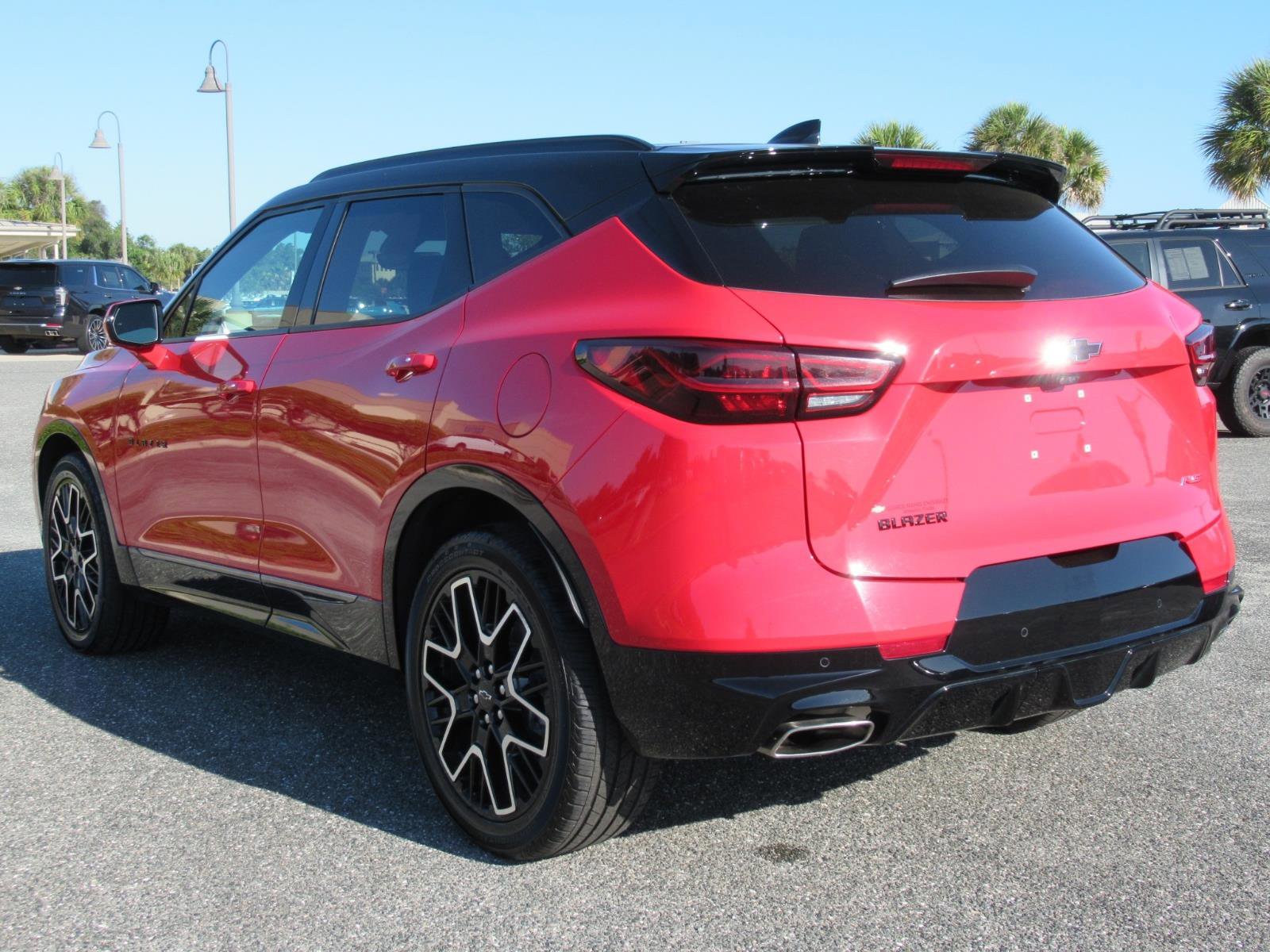 Used 2023 Chevrolet Blazer RS w/ Driver Confidence II Package FWD image 5