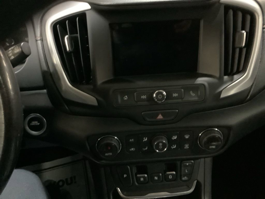 Used 2018 GMC Terrain SLE w/ Driver Convenience Package image 31