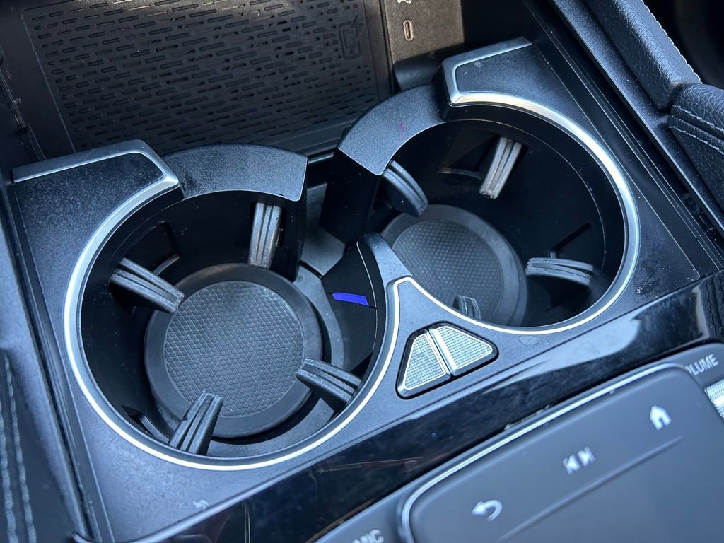 Used 2025 Mercedes-Benz GLS 450 4MATIC image 37