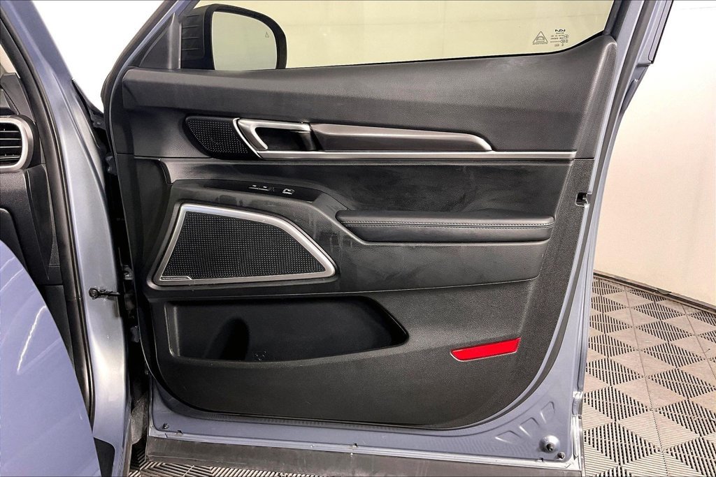 Used 2025 Kia Telluride S FWD image 22