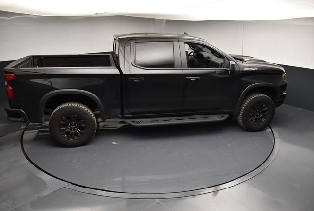 Used 2025 Chevrolet Silverado 1500 ZR2 w/ Technology Package image 52