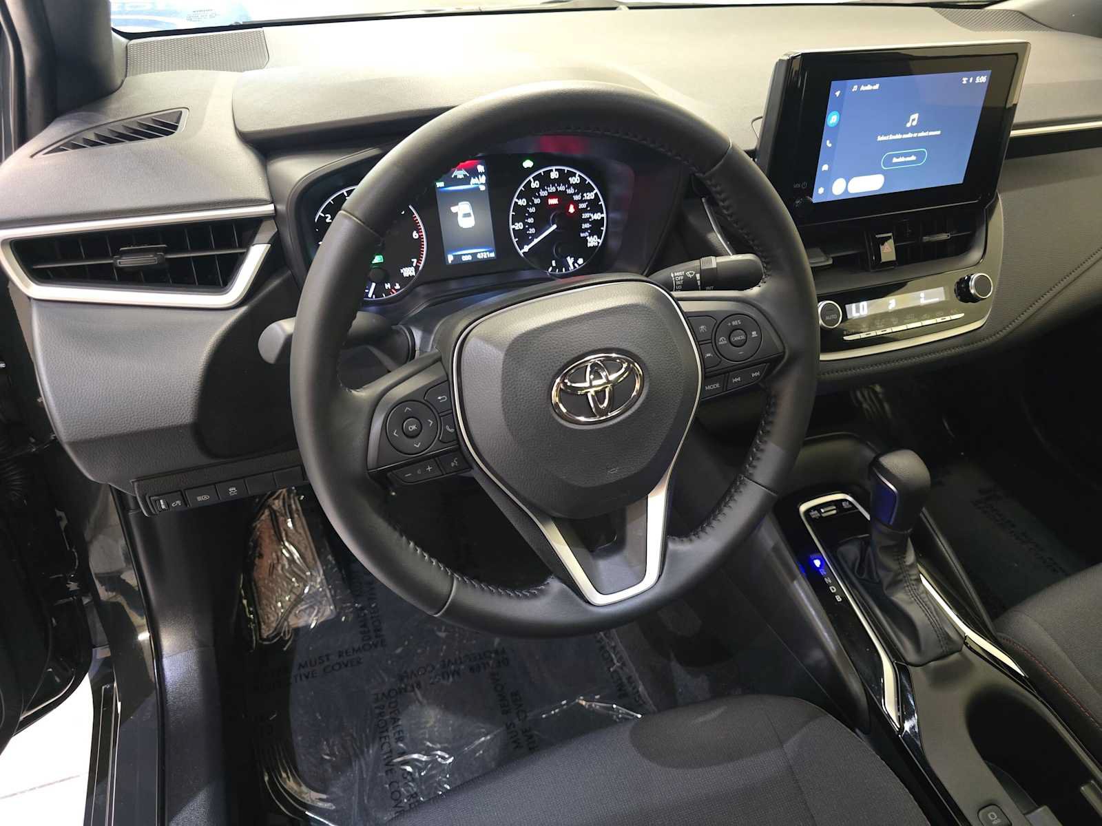 Certified 2025 Toyota Corolla SE FWD image 2