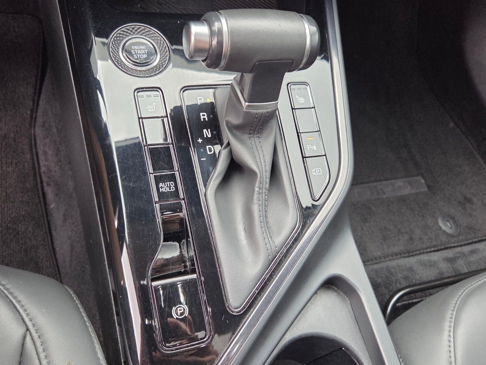 Used 2023 Kia Niro EX Touring image 24