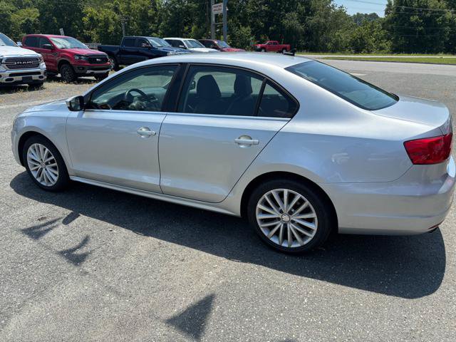 Used 2011 Volkswagen Jetta SEL FWD image 7