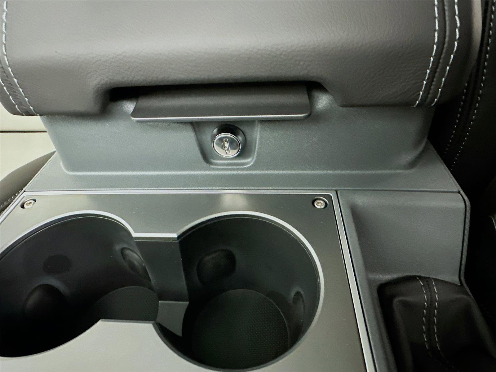 New 2025 INEOS Grenadier Fieldmaster Edition image 29