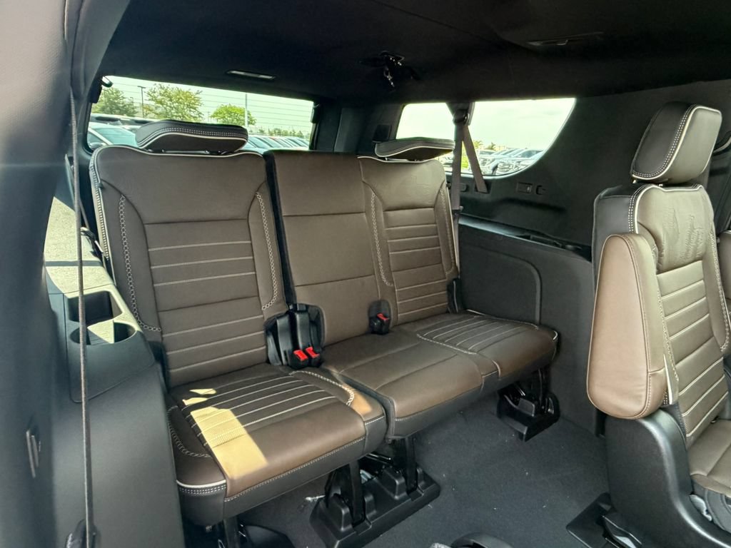New 2026 GMC Yukon XL Denali Ultimate AWD/4WD image 23