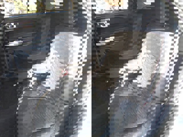 Used 2020 Ford Explorer XLT w/ Comfort Package image 3