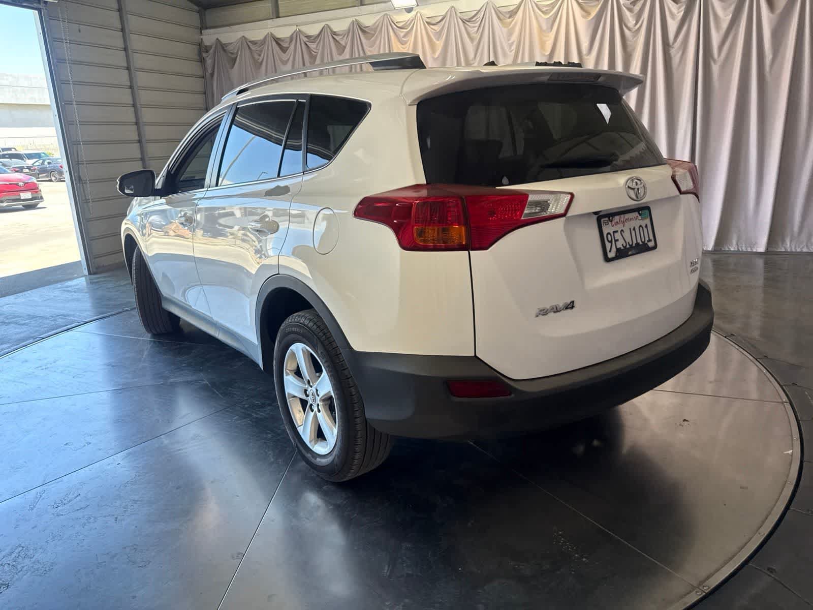 Used 2013 Toyota RAV4 XLE AWD/4WD image 7