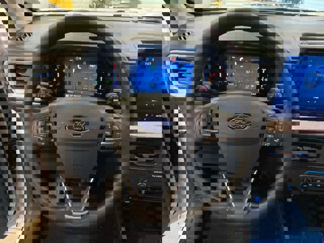 New 2025 Ford Maverick XLT image 24