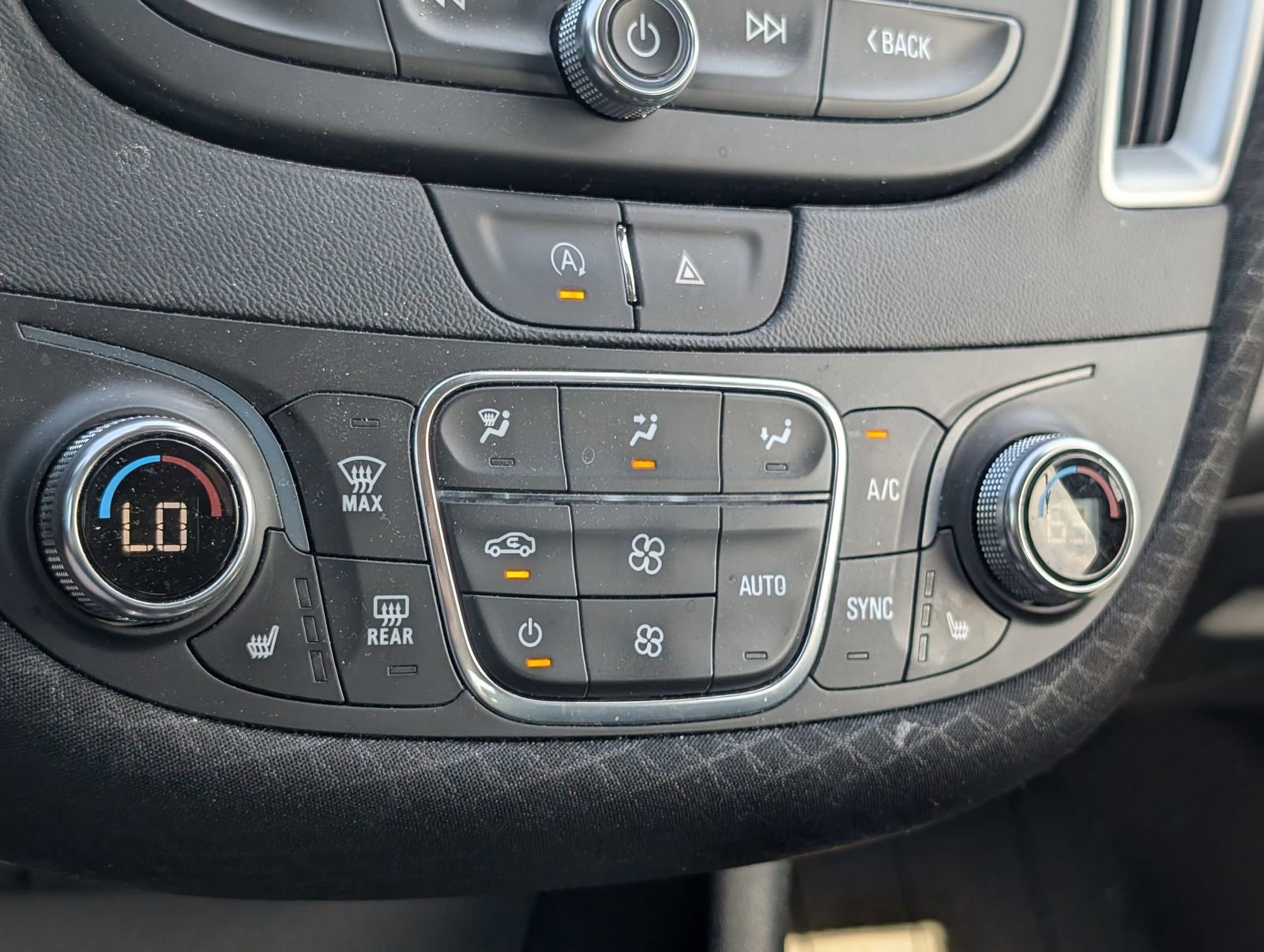 Used 2023 Chevrolet Malibu LT image 12