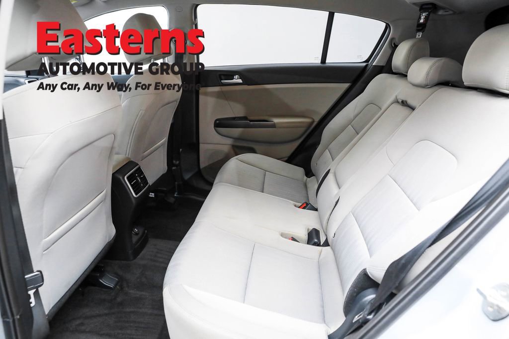 Used 2022 Kia Sportage LX image 21