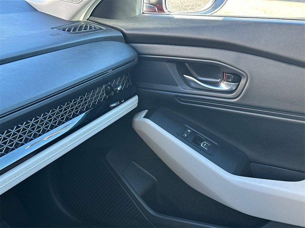 Used 2023 Honda Accord EX-L image 31