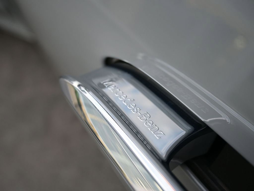 Used 2024 Mercedes-Benz S 63 AMG S w/ Rear Seat Package image 21