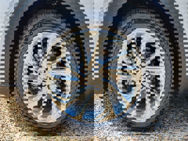 New 2027 Chevrolet Bolt LT w/ Comfort Package image 24