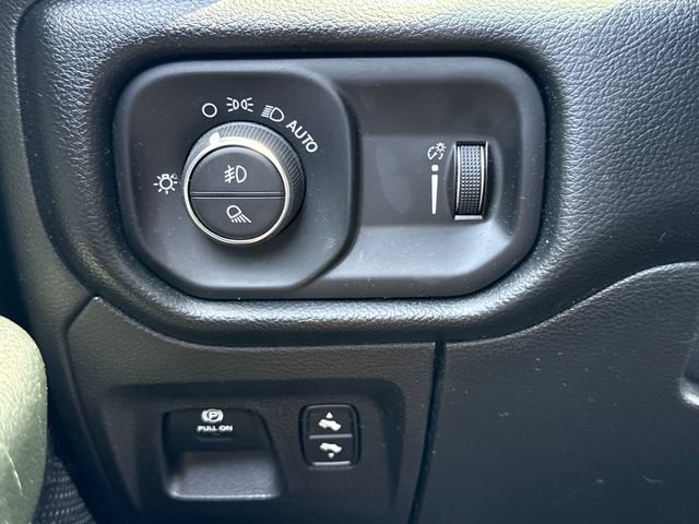Used 2020 RAM 1500 Big Horn AWD/4WD image 33