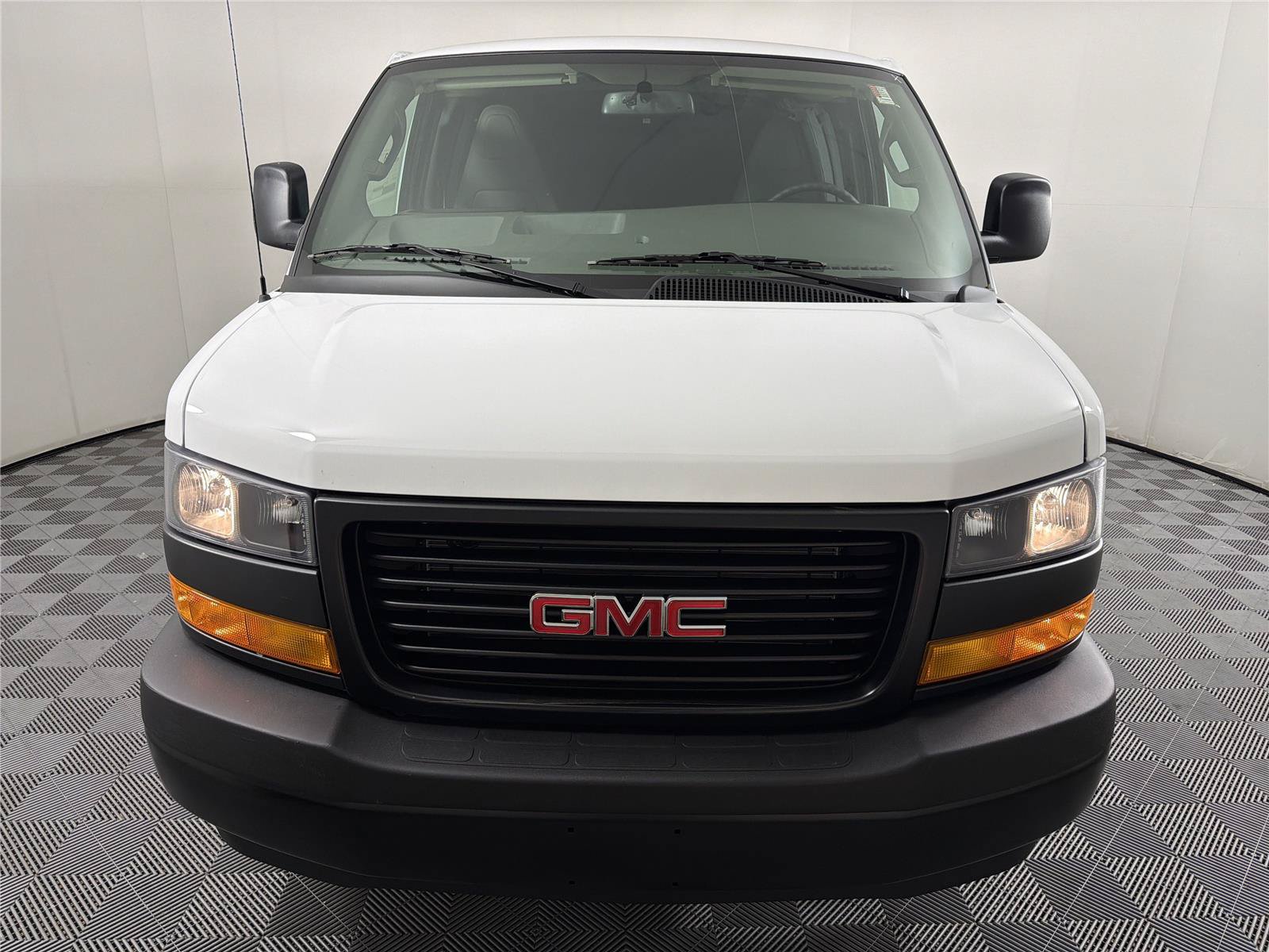 New 2026 GMC Savana 3500 Extended w/ Driver Convenience Package RWD image 2