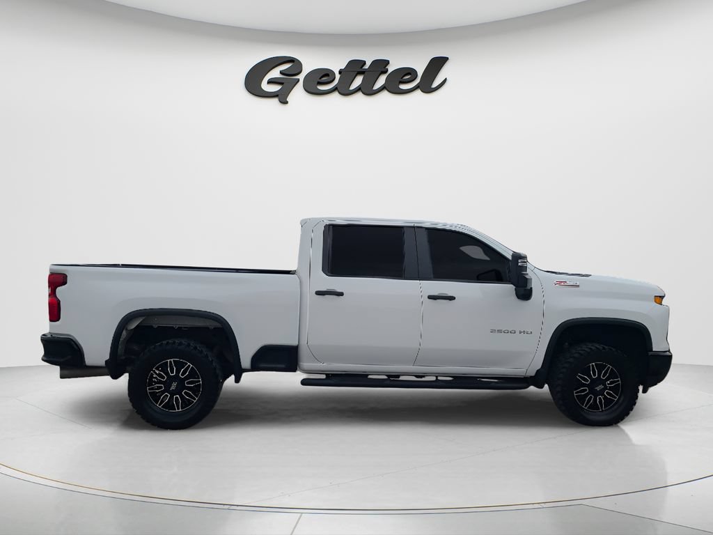 Used 2024 Chevrolet Silverado 2500 Custom w/ Custom Value Package AWD/4WD image 4